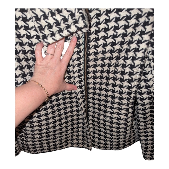 Talbots Black and White Houndstooth Blazer - Picture 5 of 7
